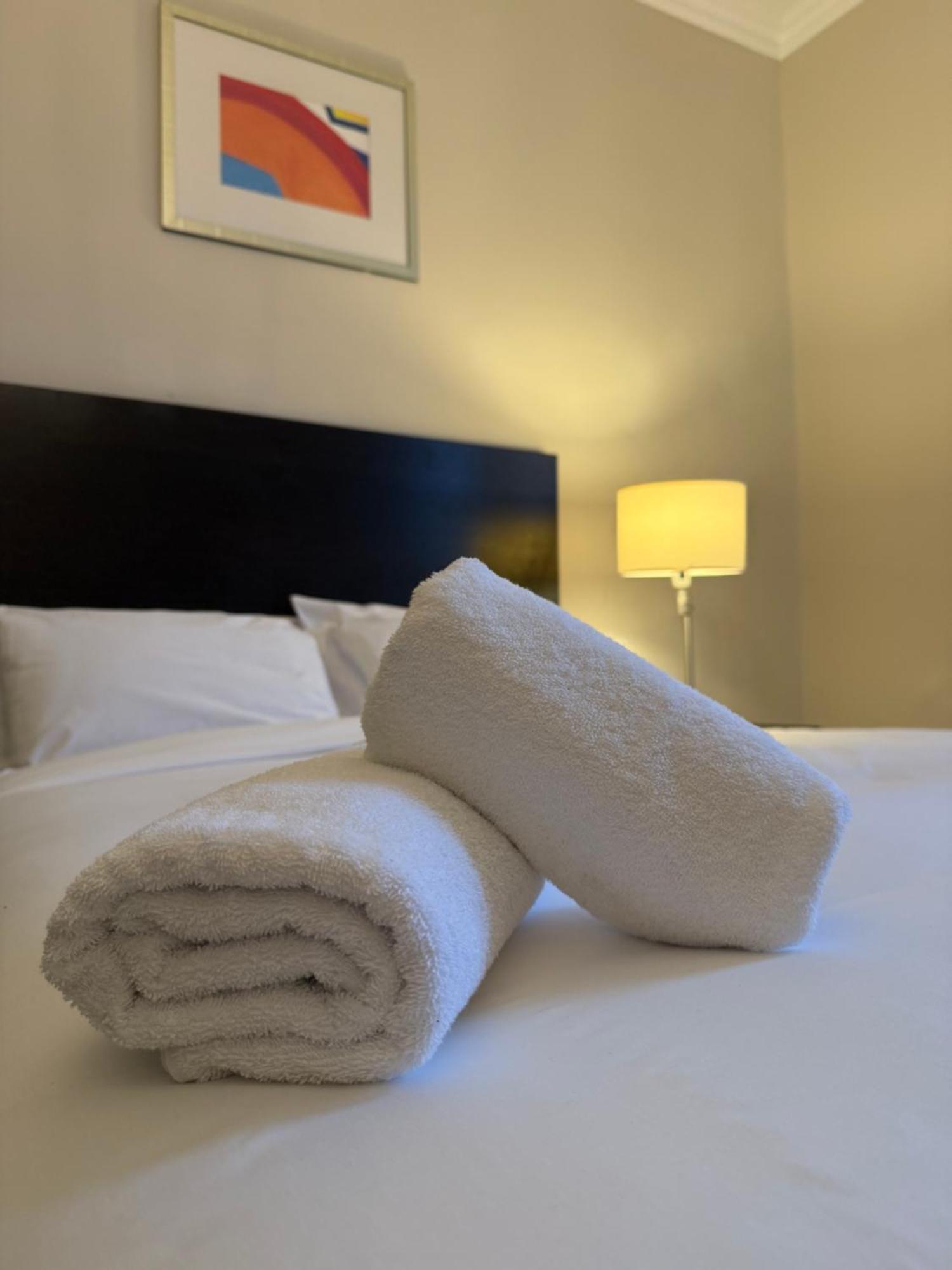 Green Ariana Hotel - Near Wembley And Central 런던 외부 사진